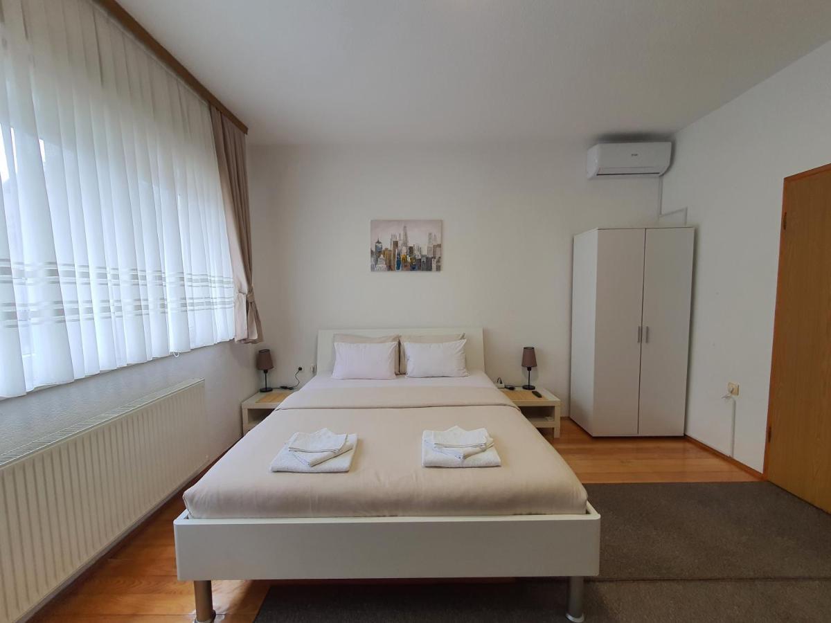 Studio Apartman 11 Bihać Екстериор снимка