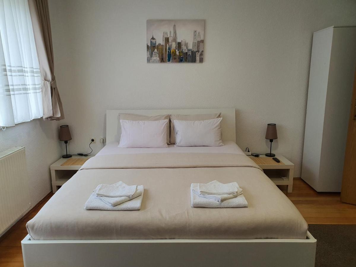 Studio Apartman 11 Bihać Екстериор снимка